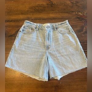Abercrombie high rise loose shorts